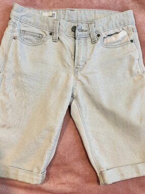 Gap 1969 Premium Denim Skinny Bermuda Shorts - Size 24